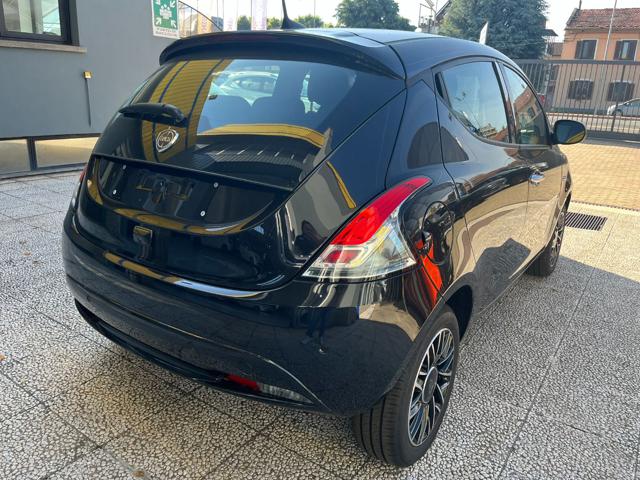 LANCIA Ypsilon usata, con Airbag testa