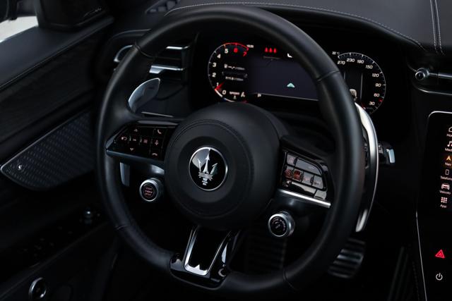 MASERATI Grecale usata, con Tetto panorama