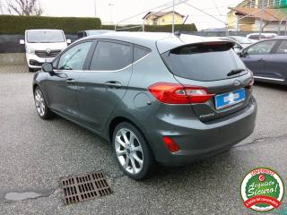 FORD Fiesta usata, con Autoradio