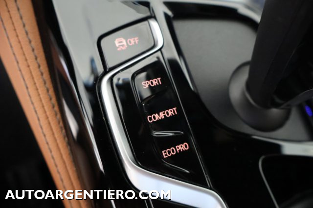 BMW 520 usata, con Fari LED