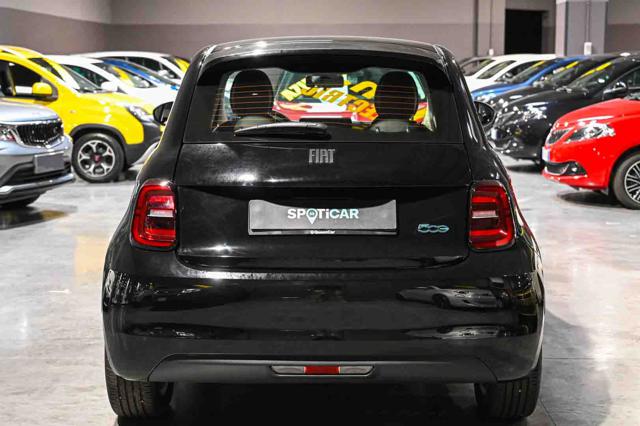 FIAT 500e usata, con Autoradio