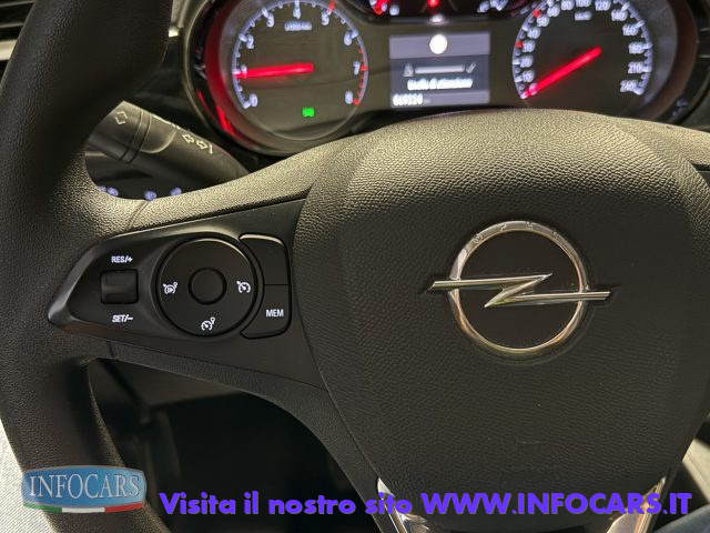OPEL Corsa usata, con USB