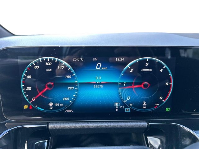 MERCEDES-BENZ GLA 180 usata, con Cruise Control