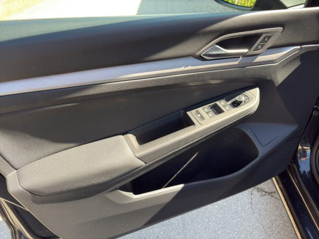 VOLKSWAGEN Golf Variant usata, con Autoradio digitale