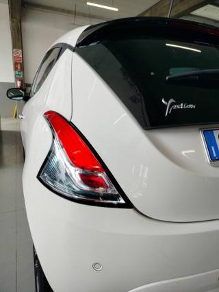 LANCIA Ypsilon usata, con Fendinebbia