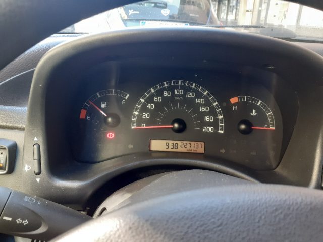 FIAT Punto usata 8