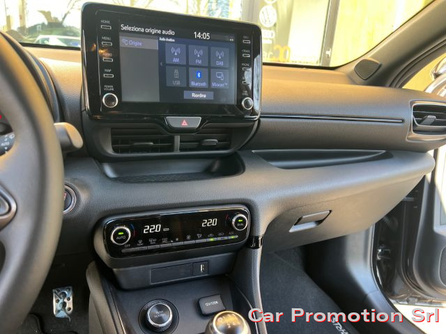 TOYOTA Yaris usata, con ESP