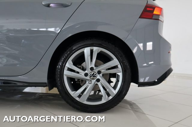 VOLKSWAGEN Golf usata, con Sound system