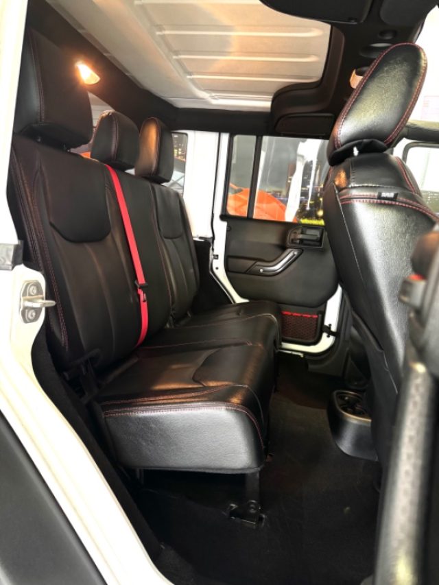 JEEP Wrangler usata, con Bluetooth