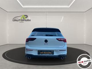 VOLKSWAGEN Golf usata, con Autoradio