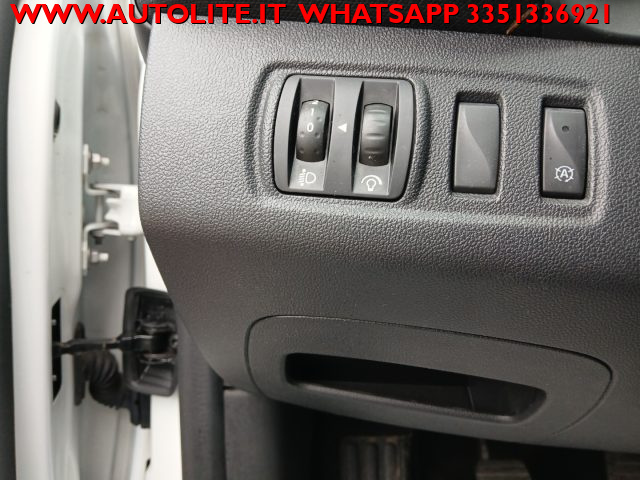RENAULT Clio usata, con Sistema di navigazione