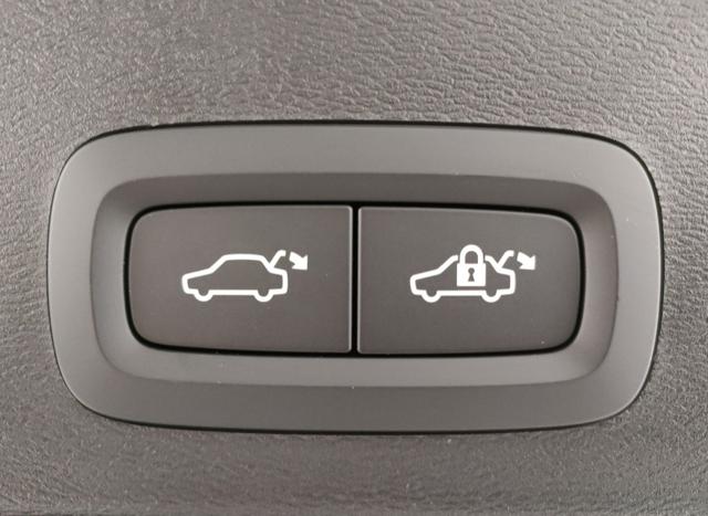 VOLVO XC40 usata, con Luci diurne