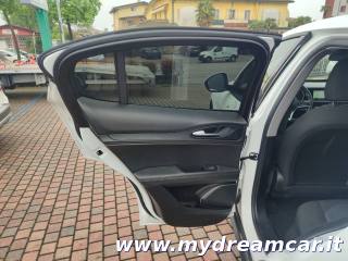 ALFA ROMEO Stelvio usata, con Sensore di luce