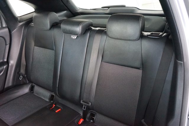 MERCEDES-BENZ GLA 180 usata 36
