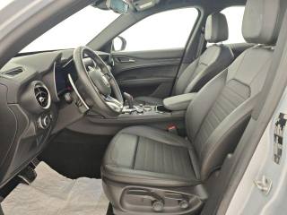 ALFA ROMEO Stelvio usata, con Sedile posteriore sdoppiato