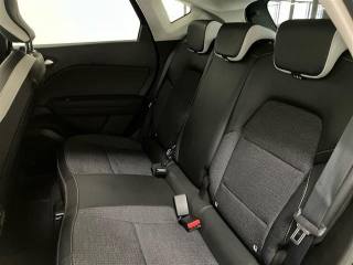 RENAULT Captur usata, con Volante in pelle