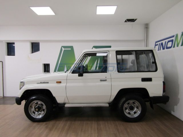 TOYOTA Land Cruiser usata 4