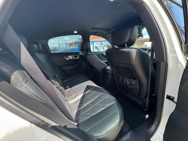 INFINITI QX70 usata, con Regolazione elettrica sedili