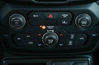 JEEP Renegade usata, con USB