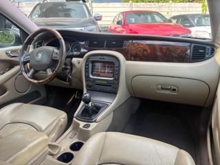 JAGUAR X-Type usata, con Cerchi in lega