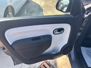 RENAULT Twingo usata, con Cruise Control