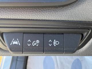 RENAULT Clio usata, con Fari LED