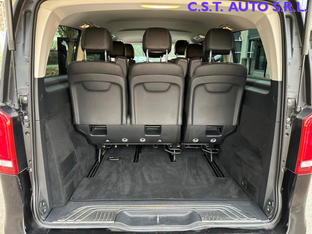 MERCEDES-BENZ V 220 usata, con Cronologia tagliandi