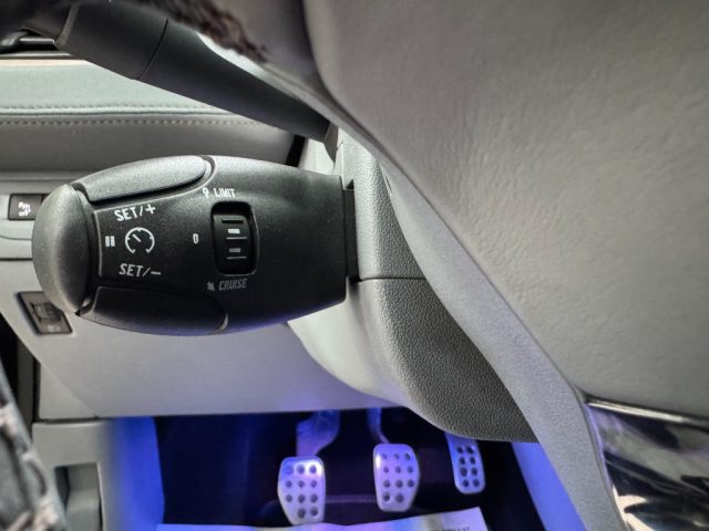 PEUGEOT 208 usata, con Autoradio digitale