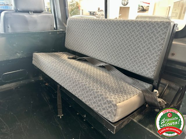 LAND ROVER Defender usata 22