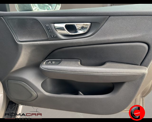 VOLVO V60 Cross Country usata, con Controllo elettronico della corsia