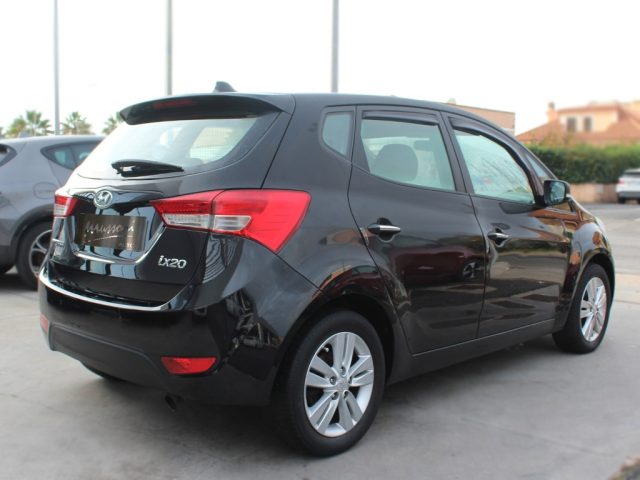 HYUNDAI iX20 usata, con Alzacristalli elettrici