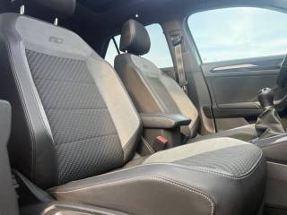 VOLKSWAGEN T-Roc usata 28