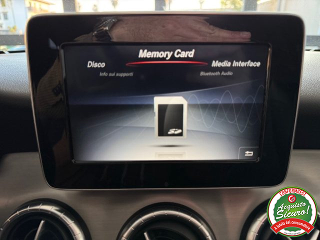 MERCEDES-BENZ CLA 180 usata, con Interni in pelle