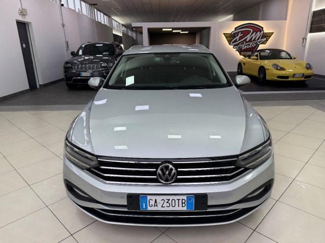 VOLKSWAGEN Passat Variant usata, con Airbag