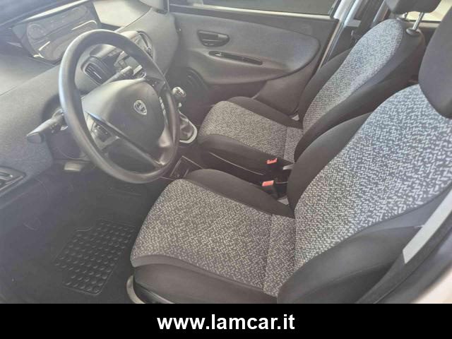 LANCIA Ypsilon usata, con Volante in pelle