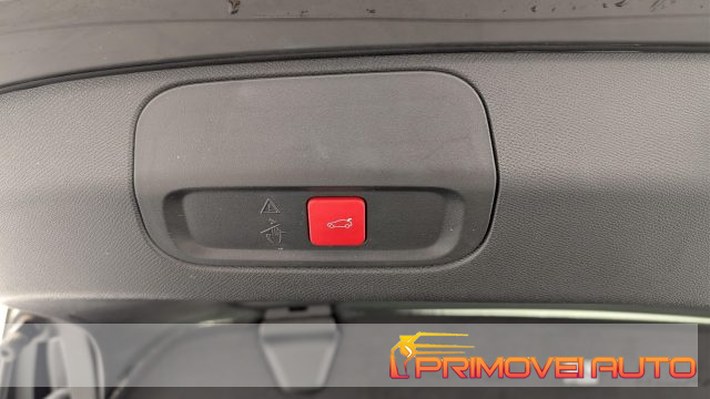 PEUGEOT 408 usata, con Servosterzo