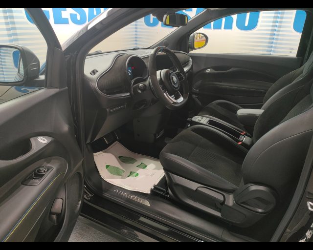 ABARTH 500e usata, con Volante in pelle
