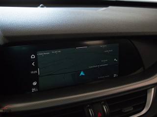 ALFA ROMEO Stelvio usata, con Sensori di parcheggio posteriori