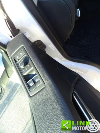 VOLKSWAGEN Multivan usata, con Bluetooth