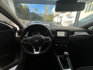 RENAULT Captur usata, con Touch screen