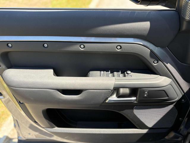 LAND ROVER Defender usata, con Sospensioni pneumatiche