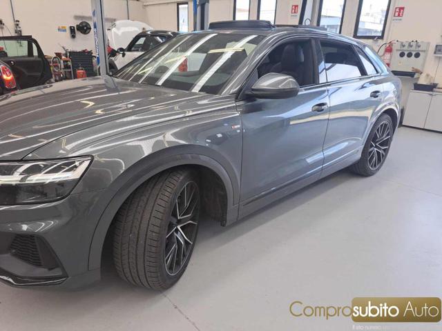 AUDI Q8 usata, con Alzacristalli elettrici