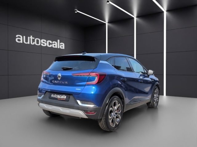 RENAULT Captur usata, con Autoradio