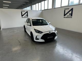 TOYOTA Yaris 1.5 Hybrid 5 porte Business