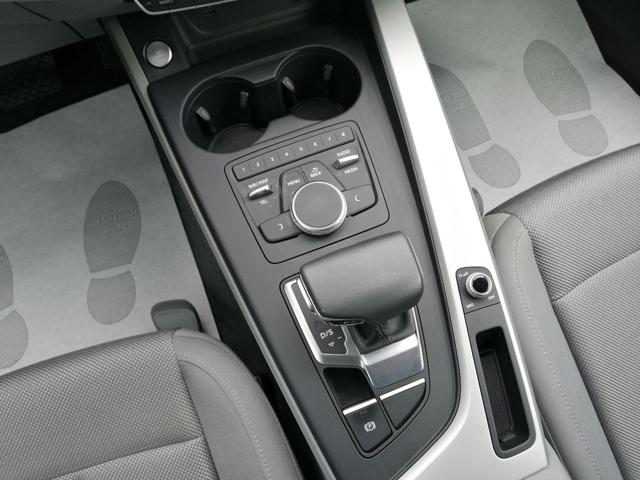 AUDI A4 usata, con USB