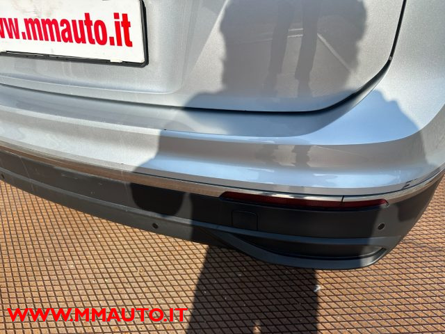 VOLKSWAGEN Tiguan usata, con Autoradio