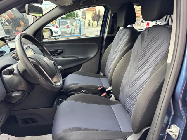 LANCIA Ypsilon usata, con ESP