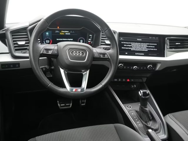 AUDI A1 usata, con Autoradio