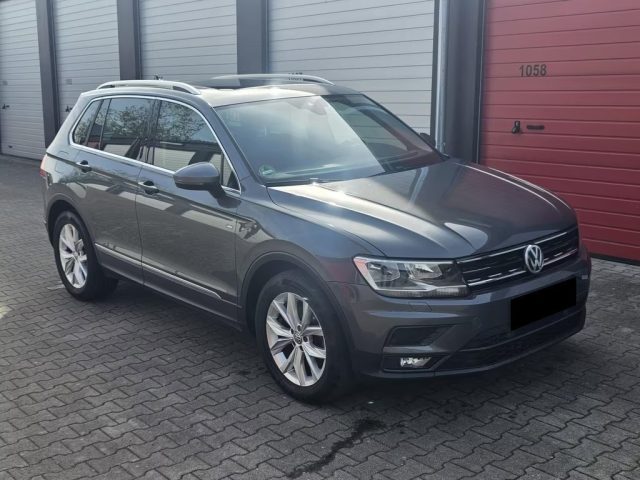 VOLKSWAGEN Tiguan usata, con Airbag laterali