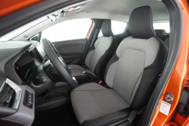 RENAULT Clio usata 8